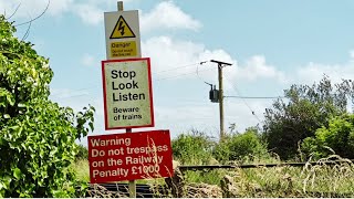 Minster Hopes User Worked Level Crossing Kent [upl. by Esyla445]