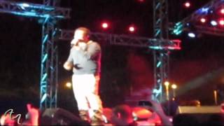 Amr Diab  We Lessa Bet Hebbo AUC 2012  عمرو دياب ولسه بتحبه [upl. by Sigismund485]