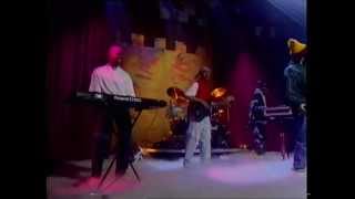 Monie Love  Born 2 BREED  Top Of The Pops  Thursday 18th March 1993 [upl. by Wrightson743]