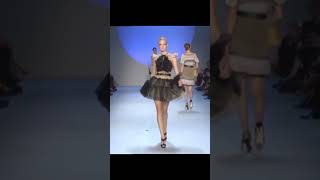 Caroline Trentini in Zac Posen SpringSummer 2008 FashionShow [upl. by Araes]