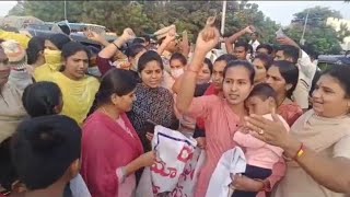 Battalion Police Family Members Protes In Adilabad Demanding Implementation Of Uniform Police Policy [upl. by Reteid]