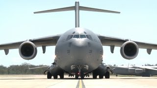 C17 Landing Joint Base LewisMcChord 2012 [upl. by Nosnar]