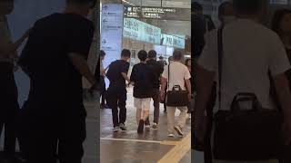 逮捕！東京駅大丸日本橋付近 覆面さんお疲れ様です [upl. by O'Hara764]