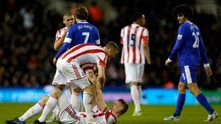 Stoke 11 Everton  Fellaini angers boss Moyes after Shawcross headbutt [upl. by Leahcimnaes]