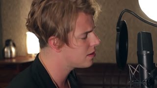 Tom Odell  Magnetized en vivo  live Español  Lyrics [upl. by Ashatan788]