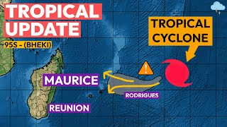 Cyclone Threat for Mauritius amp Reunion [upl. by Socin]