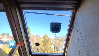 WINDROID 970 ScheibenputzRoboter bei Dachfenster Velux [upl. by Enimaj996]