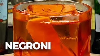 Negroni  DrinkerosAL [upl. by Rochelle918]