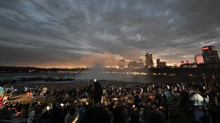 Crowd in Niagara Falls cheers as solar eclipse reaches totality [upl. by Pomfret]