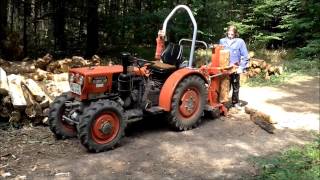 Holz spalten mit Dexheimer Allrad 240 amp Oehler OL880 [upl. by Ayar12]