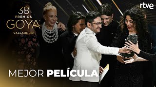 LA SOCIEDAD DE LA NIEVE gana el GOYA a la MEJOR PELÍCULA  Premios Goya 2024 [upl. by Bern622]