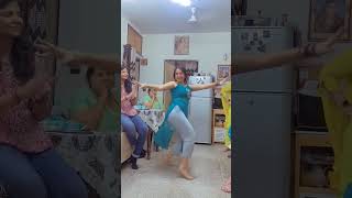 Yeah Baby haulehaule dancedanceshorts dancevideo sangeetdancepunjabisong yeahbaby wedding [upl. by Josie]