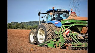 New Holland T7070 amp T7050 au Semis de lOrge 2017  Lemken amp Amazone [upl. by Irianat]