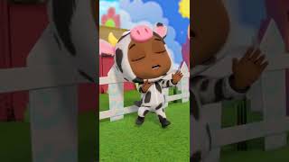 What sound does a cow make nurseryrhymes oldmacdonaldhadafarm [upl. by Ulrikaumeko]