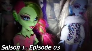 Cest ma vie S1 •EP03  Le dortoir hanté [upl. by Aisorbma]