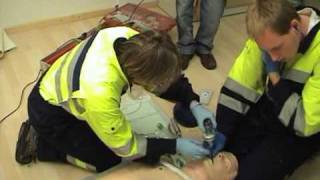 endotracheale Intubation [upl. by Ellekram]