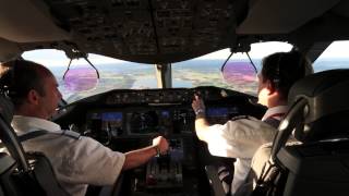 Cockpit View  Norwegian 787 Dreamliner Landing at Stockholm Arlanda [upl. by Nifares]