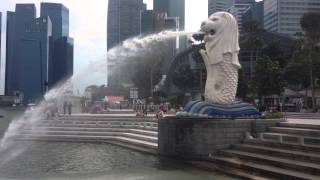 Merlion  Singapore Lion Statue [upl. by Eicats731]