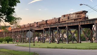 Trains Crossing Massive RR Bridge From West Virginia To Ohio Coal Train Gives Locomotives A Workout [upl. by Servais]