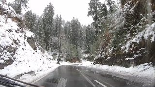 Kufri to Narkanda road snowfall in November in Shimla  Himachal Pradesh India [upl. by Suoivatnod310]