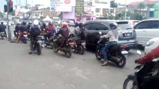 Video Blog Weltreise Tag 275 Indonesien Verkehr REAL [upl. by Cassady]