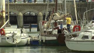 St Valéry en Caux et son port animé et convivial [upl. by Gerge]