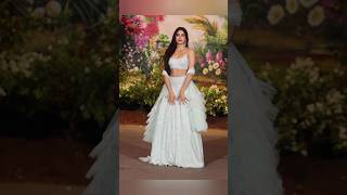 🔥🔥Janhvi Kapoor 4k new style 💕🥰 ucha lamba kad new 🥰💕 shortvideo video viralvideo [upl. by Irrek]