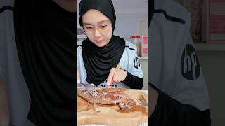 Makan steak lagi harini sebab craving 😭 food resipimudah cooking steak steakrecipes recipe [upl. by Young]