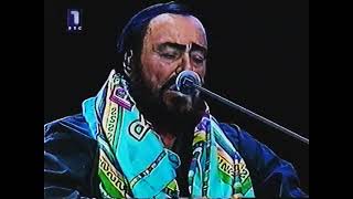 Luciano Pavarotti  Ave Maria  Belgrado 2005  farewell tour [upl. by Romeyn]