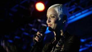 Mariza  Há uma Música do Povo Live at Sydney Opera House 2006 [upl. by Laurent560]