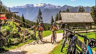 EMountainbiken im Salzkammergut – Tour quotHütteneck – Ewige Wandquot [upl. by Aneehsit]