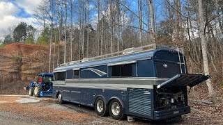 Wanderlodge bus needing a rebuild of the detroit diesel 8v92TA Towed in [upl. by Arrat]