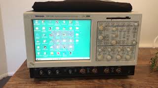 Tektronix TDS 7104 Digital Phosphor Oscilloscope A 36767 [upl. by Morten698]