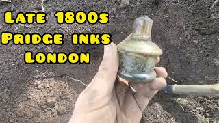 Pridge Ink and French Mustard found Bottle Digging [upl. by Henleigh]