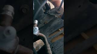 Checking valve stem or Schrader valve leaksmallbusinessairconditioning leakshortsshortsfeed [upl. by Hsatan405]