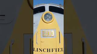 Clinchfield 800 Streamlined Diesel Locomotive [upl. by Doralynne]