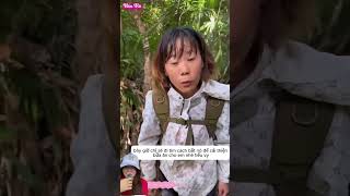 TINGGAL DI RUMAH HUTAN ⁉️MAKAN PISANG MENTAH KEHUJANAN 😱shorts funny dubbing [upl. by Hashimoto44]