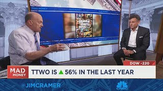 TakeTwo CEO Strauss Zelnick goes oneonone with Jim Cramer [upl. by Copp]