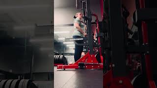 How to set up the rack for squats shorts [upl. by Gnuoy]