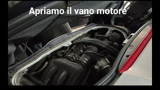 Come accedere al vano motore Porsche Boxster 986 [upl. by Salot]