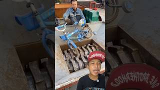 KASIHAN SEPEDA ADEK shredder satisfying industrialshredder machine factory automobile [upl. by Coleman]