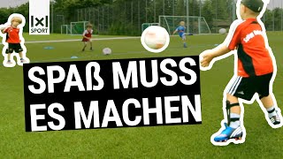 Torschußübung für die ganz kleinen Kicker  Erfolgserlebnisse schaffen [upl. by Aseena]