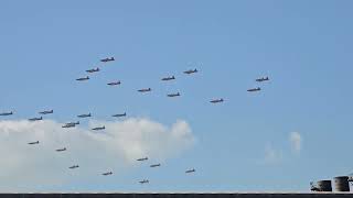 UAE AF birds crossing over largest Aluminium smelter of the world [upl. by Gaul]