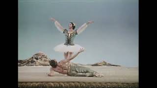 Rudolf Nureyev amp Margot Fonteyn Pas de Deux in LE CORSAIRE ballet 1962 [upl. by Ericha]