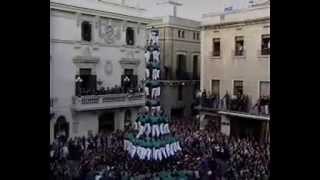 Castellers de Vilafranca  Primer 3 de 10 amb folre i manilles [upl. by Ahkeber]