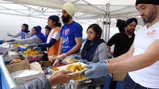 Free Indian Street Food Puria and Potato Subzi  Langar at Vaisakhi 2017 Trafalgar Square London [upl. by Jurkoic]