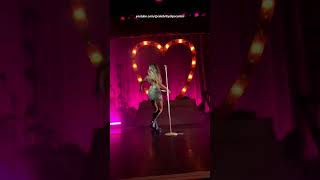 Sabrina Carpenter FIRST ever Nonsense outro in Atlanta 😂🔥 shorts sabrinacarpenter celebrity [upl. by Nilra]