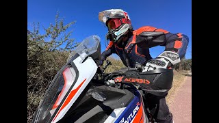 Is the 160 horsepower 500 lbs KTM 1290 Super Adventure R a good adventure bike [upl. by Normi]