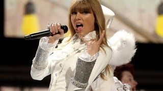 Taylor Swift Disses Harry Styles In Grammys Performance [upl. by Anyala]