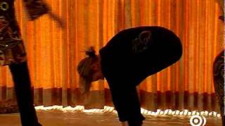 Qigong deel 1 van de basisoefening Lift Chi Up Pour Chi Down [upl. by Sivaj154]